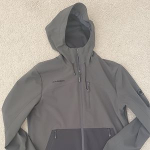 Mammut Ozette Hooded Soft-Shell Jacket